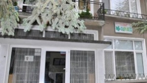 Деца и родители подредиха изложба Смет с късмет