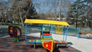 10 обновени детски площадки в Русе
