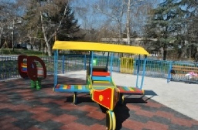 10 обновени детски площадки в Русе