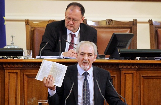 Местан обвини президента в грешни изчисления на пропорциите в ЦИК