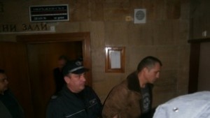 Пуснаха от ареста бащата и двамата братя Карастоянови не е