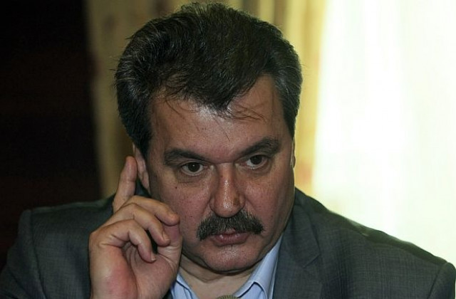 Спират заплатите в Левски, Батков прати играчите по дяволите