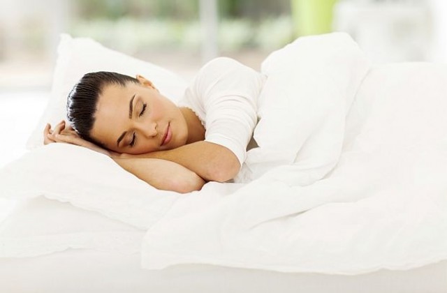 Необвързаните жени спят по-добре