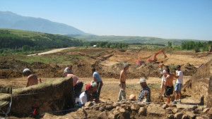 Община Дупница набира хора за разкопките по АМ Струма
