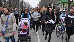 Харманли на кушия Малцина протестираха срещу бежанския център
