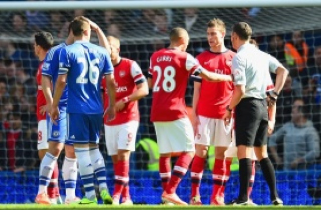 ВИДЕО: Челси щедро почете и посече Арсен(ал) за юбилея