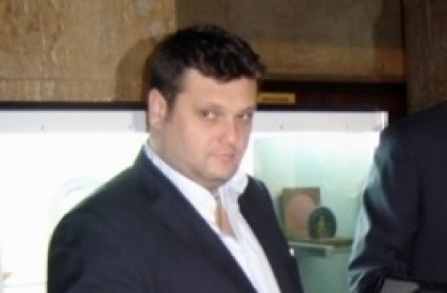 Мартин Стоев триумфира с купата в Румъния