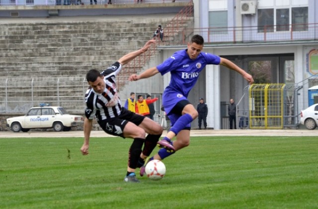 Байдаков и Николаев се върнаха в ЕтърВТ