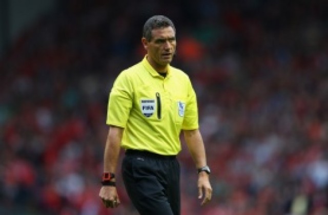 Англия се раздели на две заради съдията Маринър