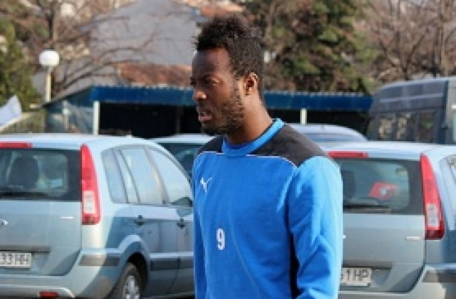 Топузаков с дълъг разбор, Туре не тренира