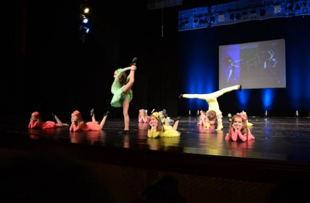 Силно представяне на танцьорите от СК ЗОКИ  в Шумен