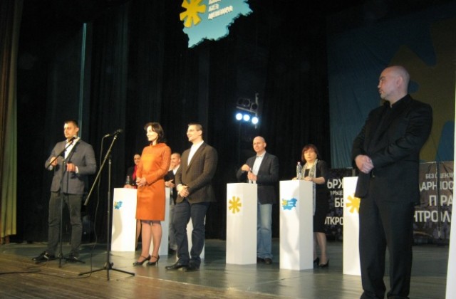 Бареков плаща за лекар в клуба на инвалида в Дупница