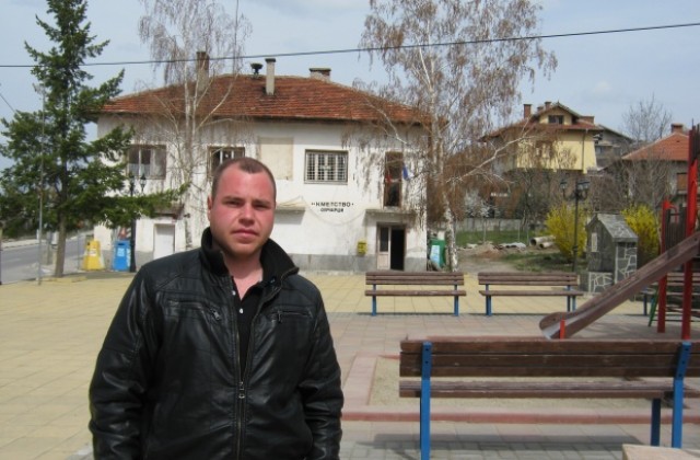 Автобусните спирки са първата задача на Йордан Куйов