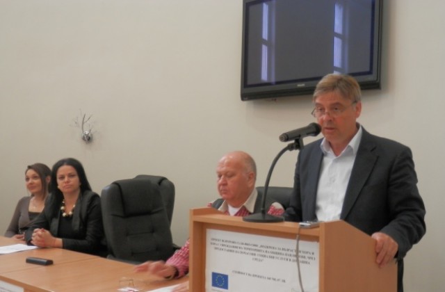 Възрастни хора ползваха социални услуги по проект на Община Павликени