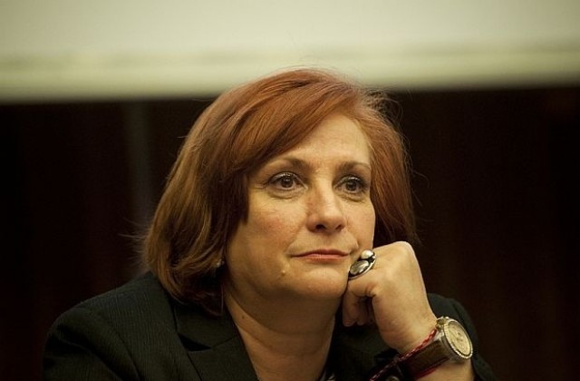 Михайлова: Строеж в Карадере засега няма да има