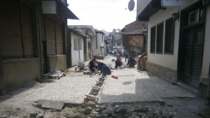 Фенери калдаръм и павета връщат автентичния облик на Шести участък