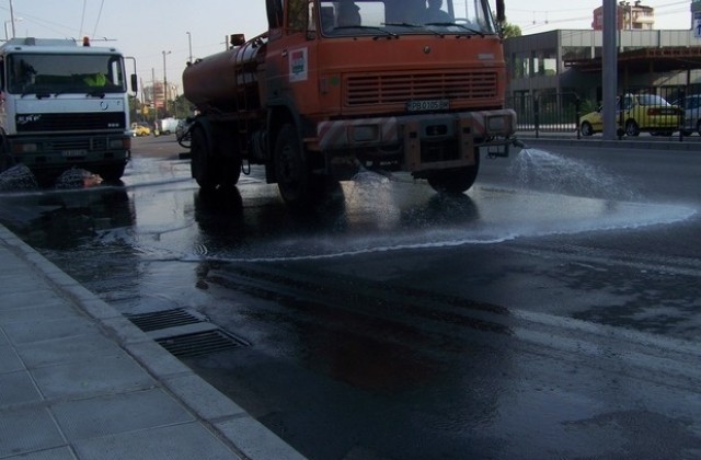 Започва пролетното миене на улиците в Стара Загора