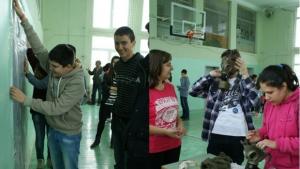 Ученици демонстрираха умения за защита при бедствия пожари и извънредни