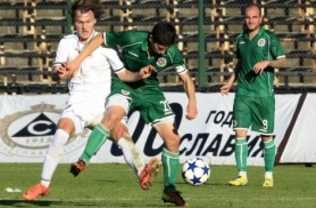 Нефтохимик се раздели със своя капитан