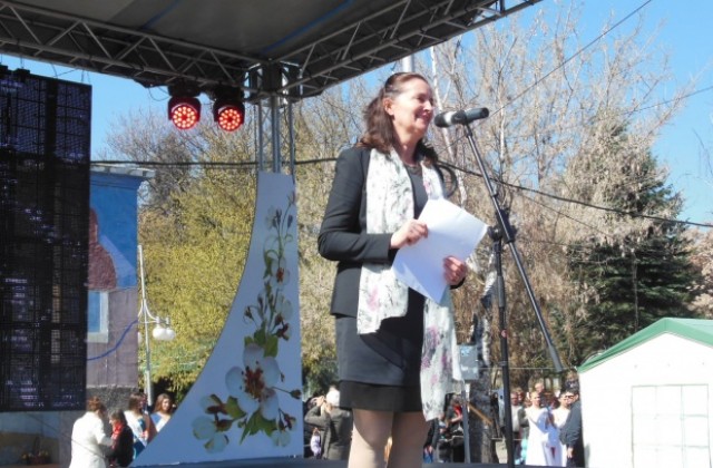 Вицепремиерът Бобева отново в Кюстендил за срещи с кметове, бизнесмени и банкери