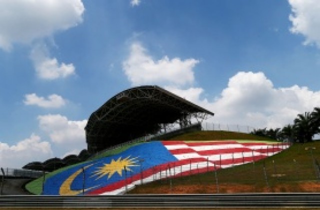 Пилотите от Формула 1 ще почетат жертвите от полет MH370