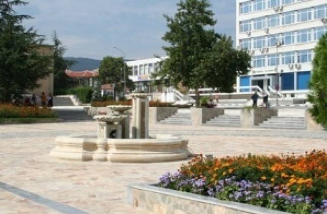 Общински служители в Аксаково повишават квалификацията си