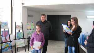 Община Дупница с изложба и без ток за Часът на