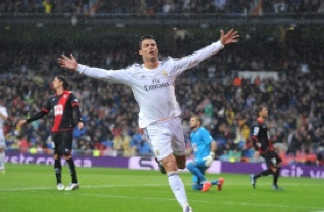 Реал вкара пет на Райо под пороя в Мадрид