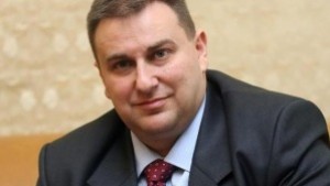 Чрез лобистки поправки в закона управляващите искали да овладеят общински