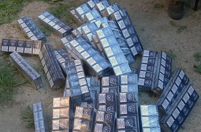 Митничари спряха над 4 млн. къса цигари, скрити в парафинови блокчета