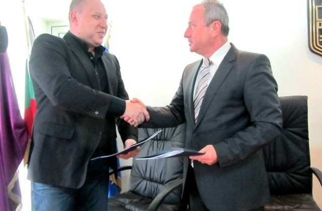 Община Ловеч и полицията подписаха нов тригодишен договор за ред и сигурност