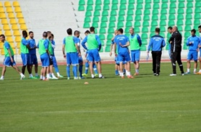 Левски тренира двуразово в Правец, вдигат Рамос и Туре