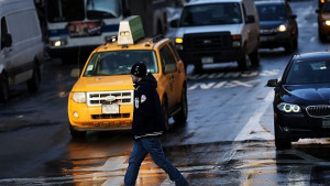 Разработват система предричаща поведението на пешеходци