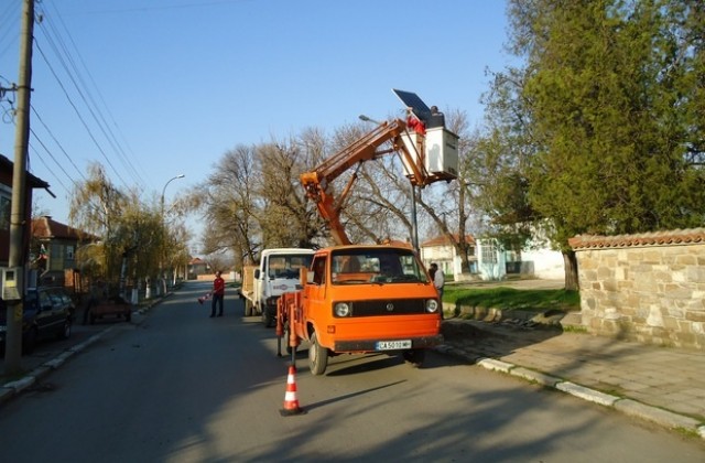 Подмениха част от уличното осветление в община Стралджа