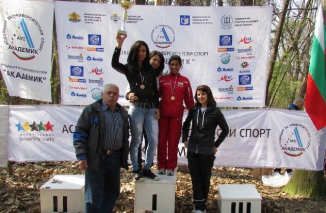 Студентките от ВТУ първи отборно на Държавното по крос