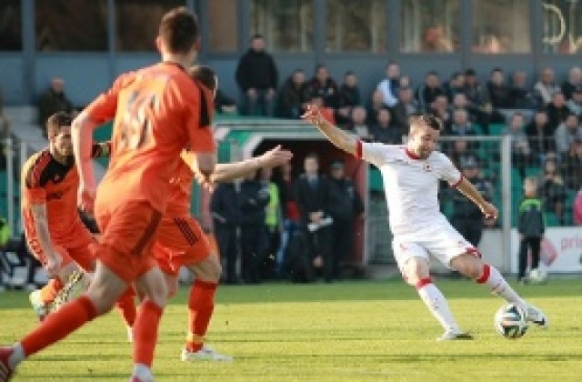 Левски отнесе 2000 лева глоба, ЦСКА – 6 хиляди, Милисавлевич изгоря за 1 мач