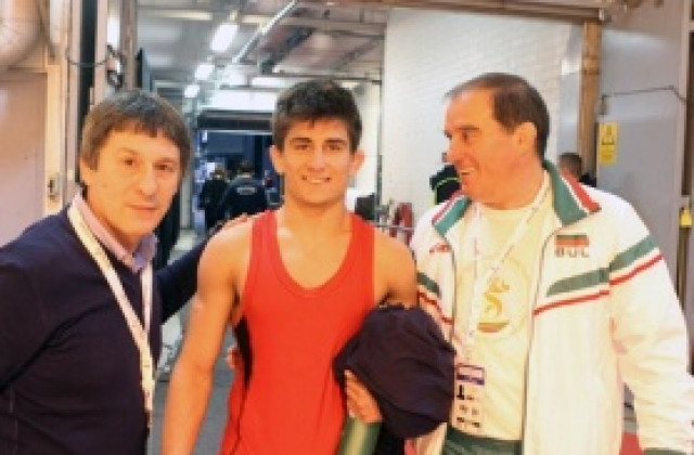 Два бронза за борците ни в първия ден на Евро 2014