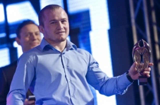 Дубов почива на старта на европейското по борба