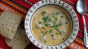 Кметът лиши общинските служители от евтин обяд