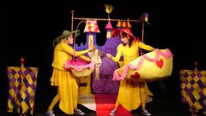 Театър Весел празнува през април