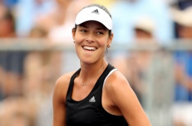 Ана Иванович продължава в Монтерей