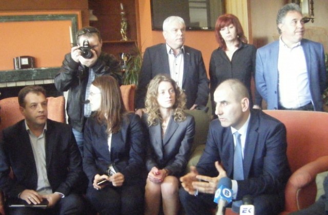 Безработицата в България расте, предупреди във В. Търново Цветан Цветанов