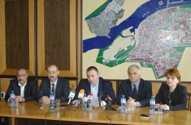 Разградска нишка в международна схема за пране на пари и източване на банкови сметки