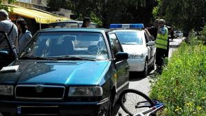 БМВ блъсна възрастен велосипедист