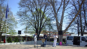 Кръгла маса и митинг за ромския празник