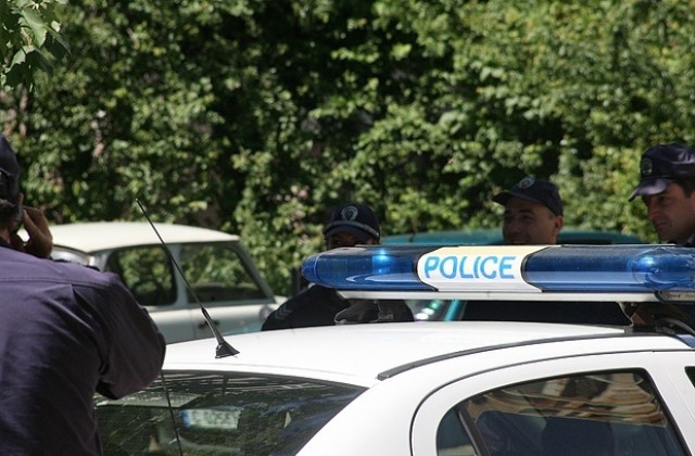Четири незаконни пушки и револвер иззеха във В. Търново