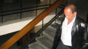 Отложиха делото срещ кмета на Баланово който бе хванат да