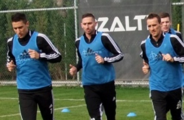 В Лудогорец още мислят дали Златински да играе с Левски