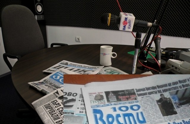 Море и гора в изложбата на Моню Бонев