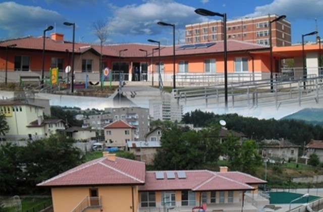 Центровете от семеен тип в Габрово приеха първите деца и младежи